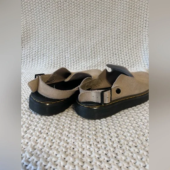 Dr. Martens Carlson Suede Casual Slingback Mules in Tan size US M 8/ US L 9 - Picture 3 of 10